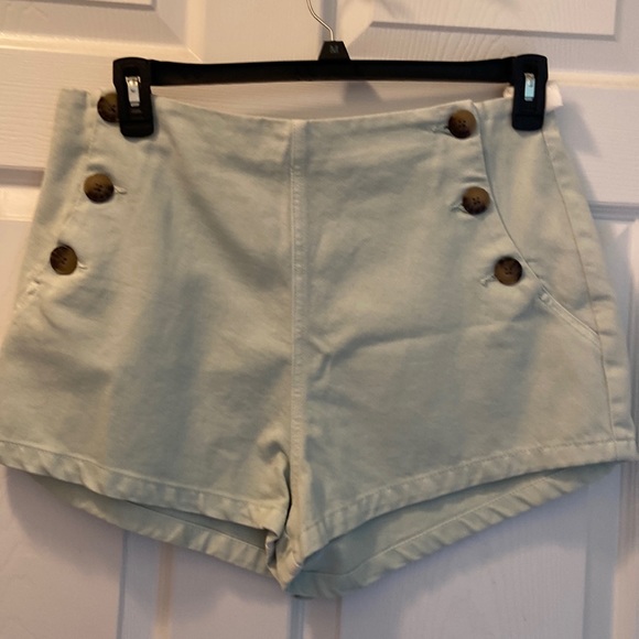 Zara pale mint green shorts with button size 10 - Picture 5 of 5